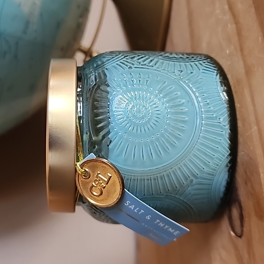 Clintons of London Sea Salt and Thyme candle